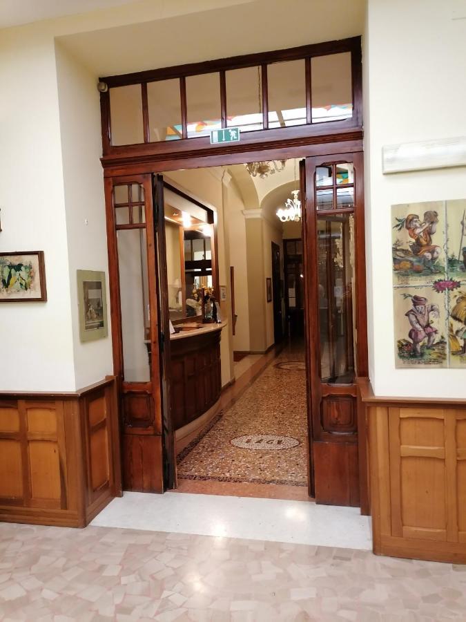 Hotel Antico Borgo Riolo Terme Exterior foto