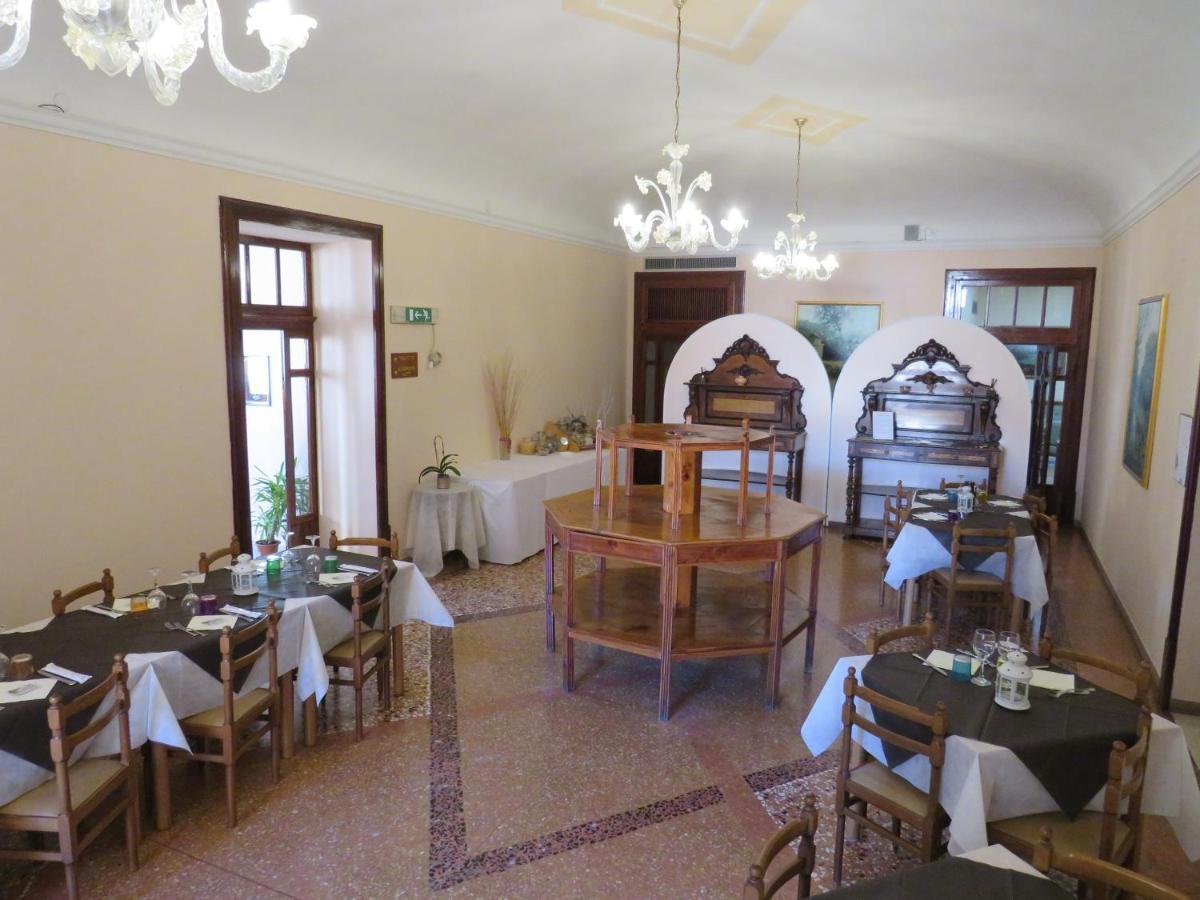 Hotel Antico Borgo Riolo Terme Exterior foto